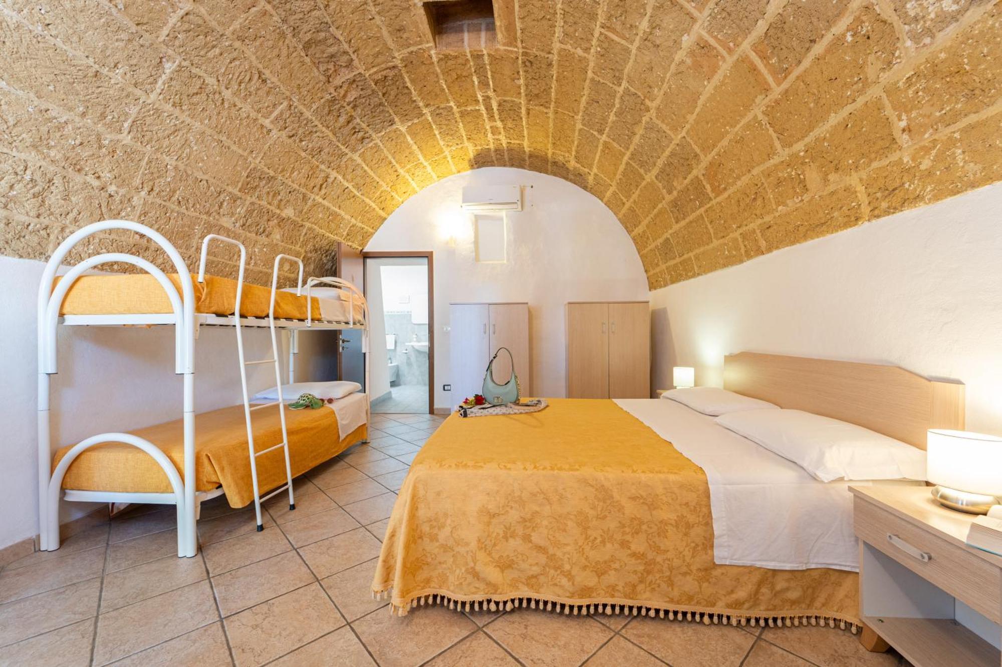 Hotel Masseria Le Pajare プレシッチェ エクステリア 写真