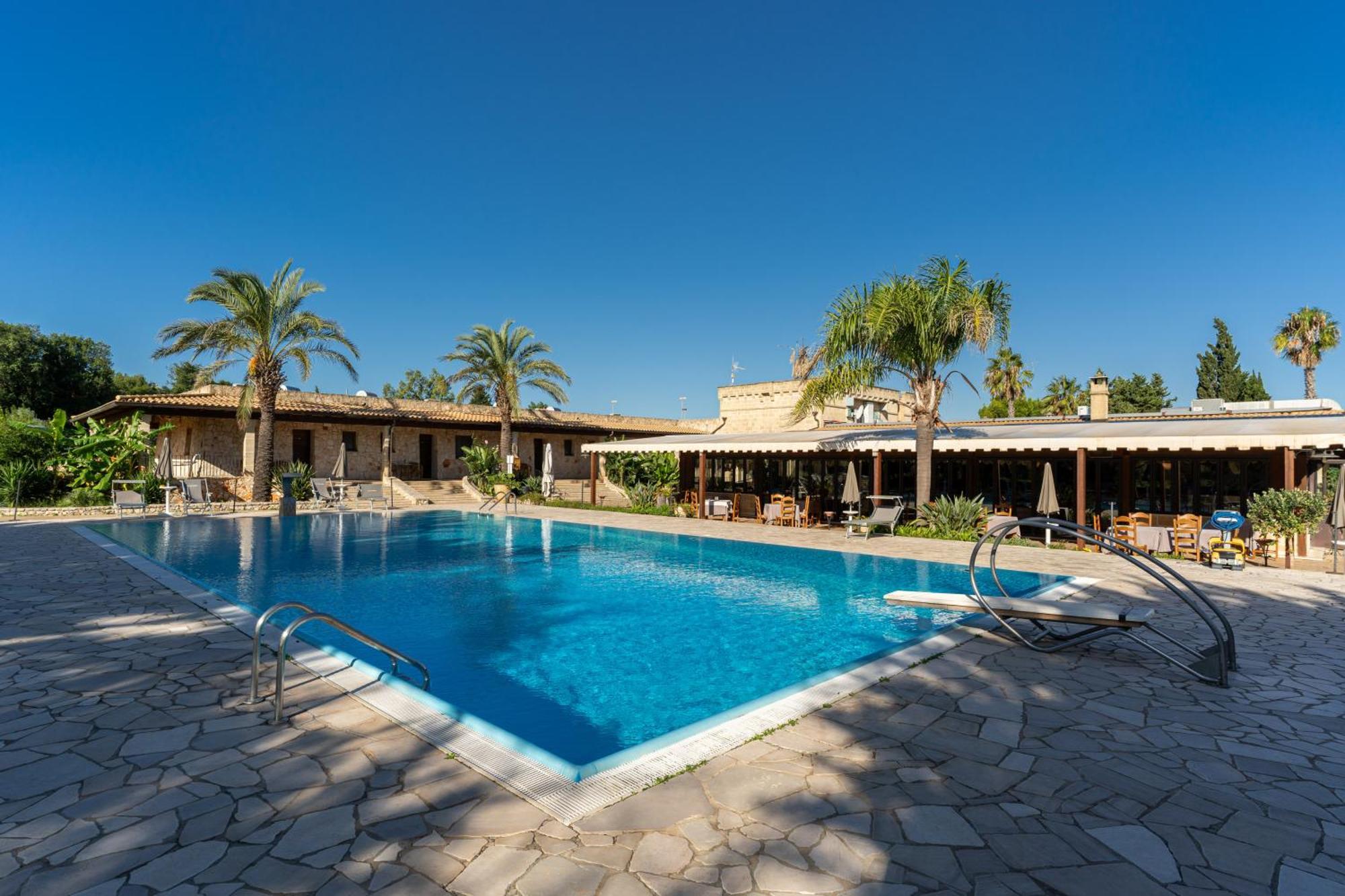 Hotel Masseria Le Pajare プレシッチェ エクステリア 写真